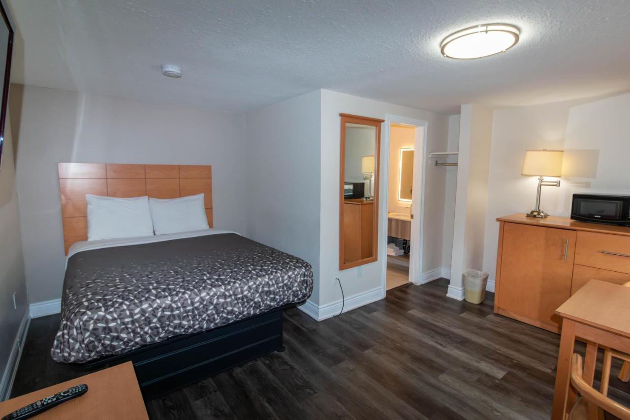 Angus Borden Inn And Suites מראה חיצוני תמונה