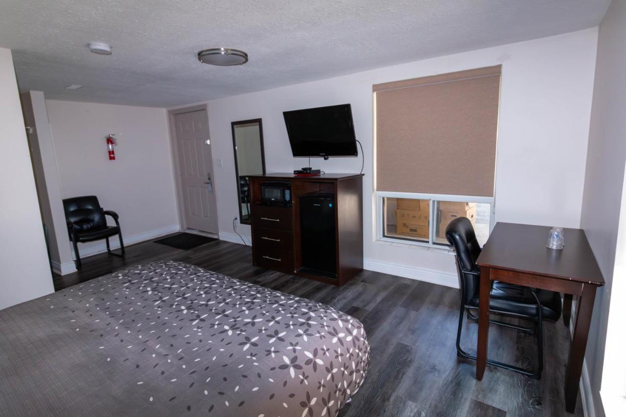 Angus Borden Inn And Suites מראה חיצוני תמונה