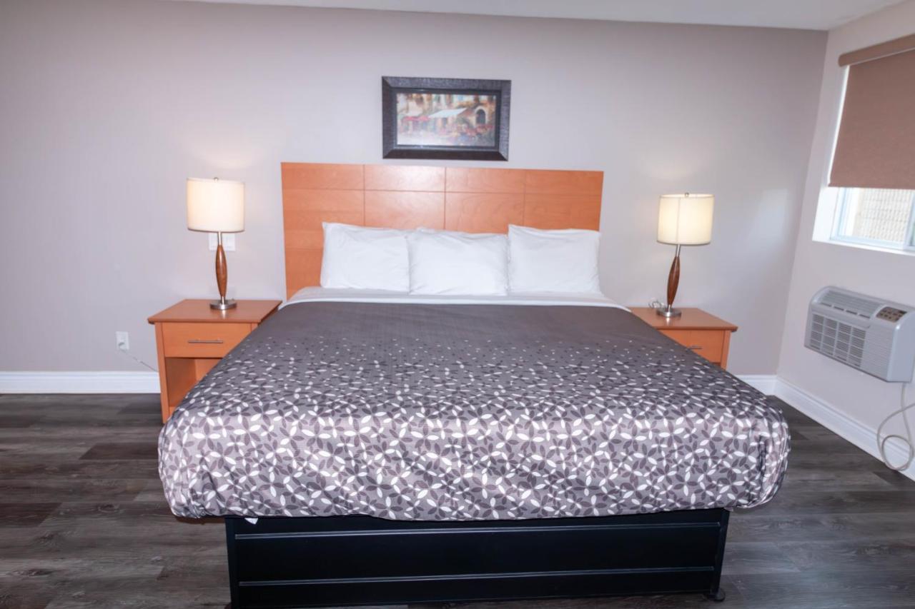 Angus Borden Inn And Suites מראה חיצוני תמונה